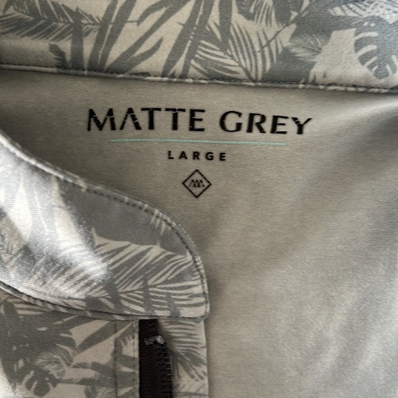 Matte Grey 1/2 Zip Pullover - Size Large - Picture 4 of 8